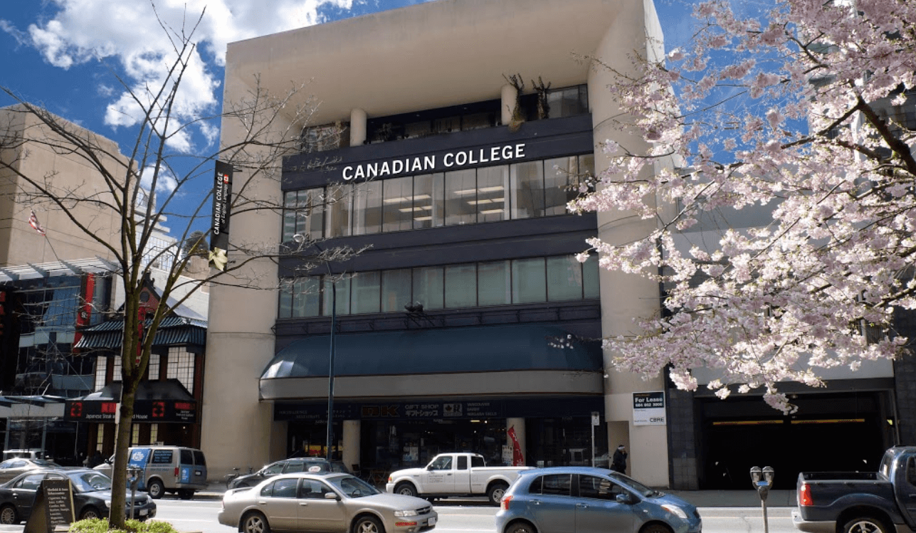 Canadian_college